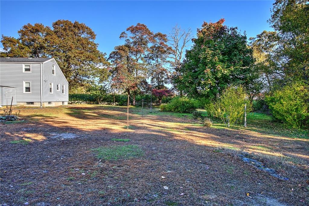 154 Old Pine Hill Road, Westport