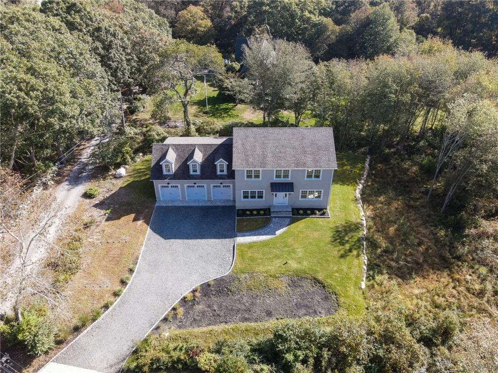 4 Heather Hollow Drive, South Kingstown