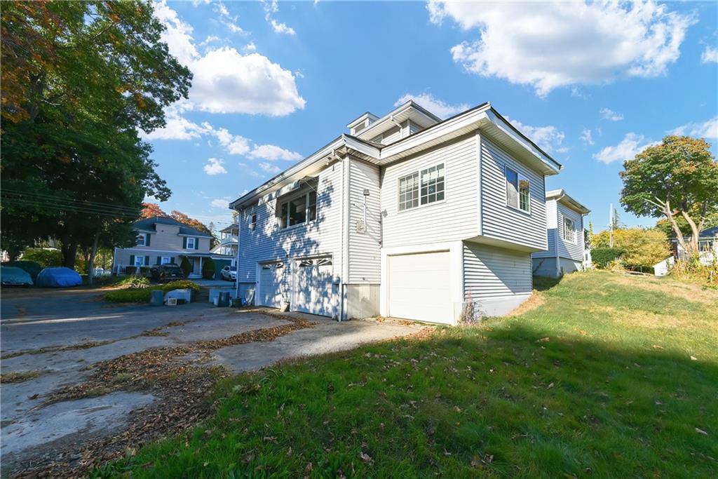 542 Prospect Street, Woonsocket