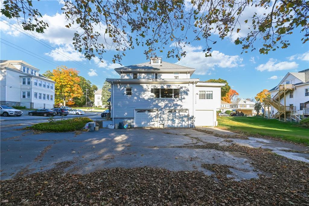 542 Prospect Street, Woonsocket