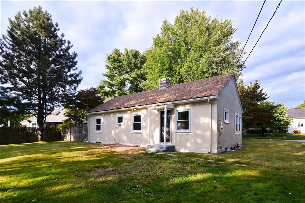 11 Elm Road, Burrillville