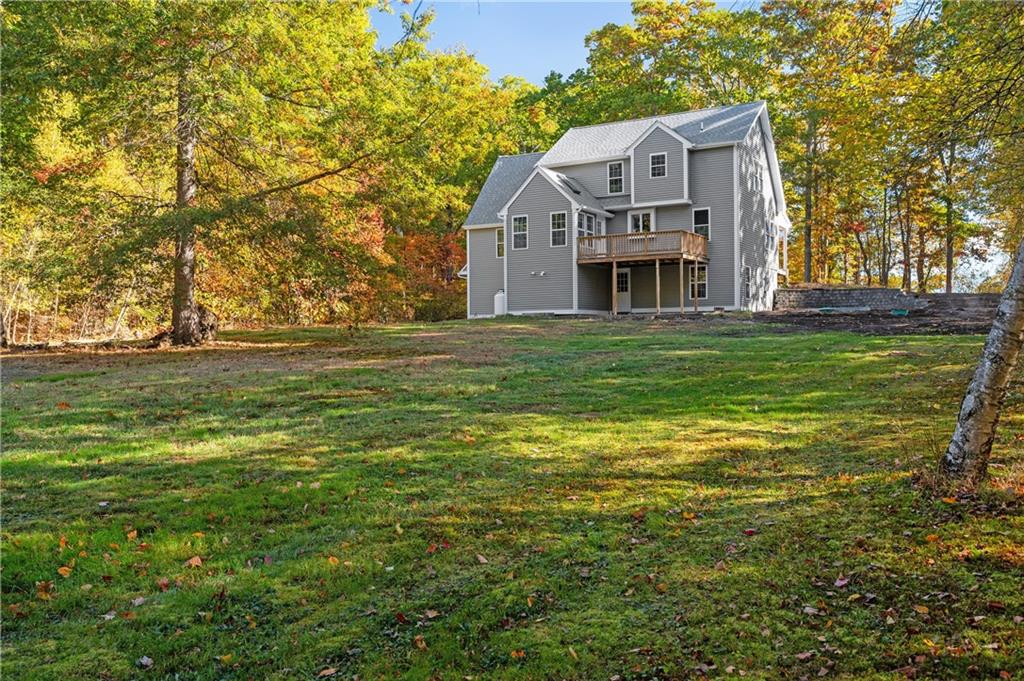 1436 East Wallum Lake Road, Burrillville