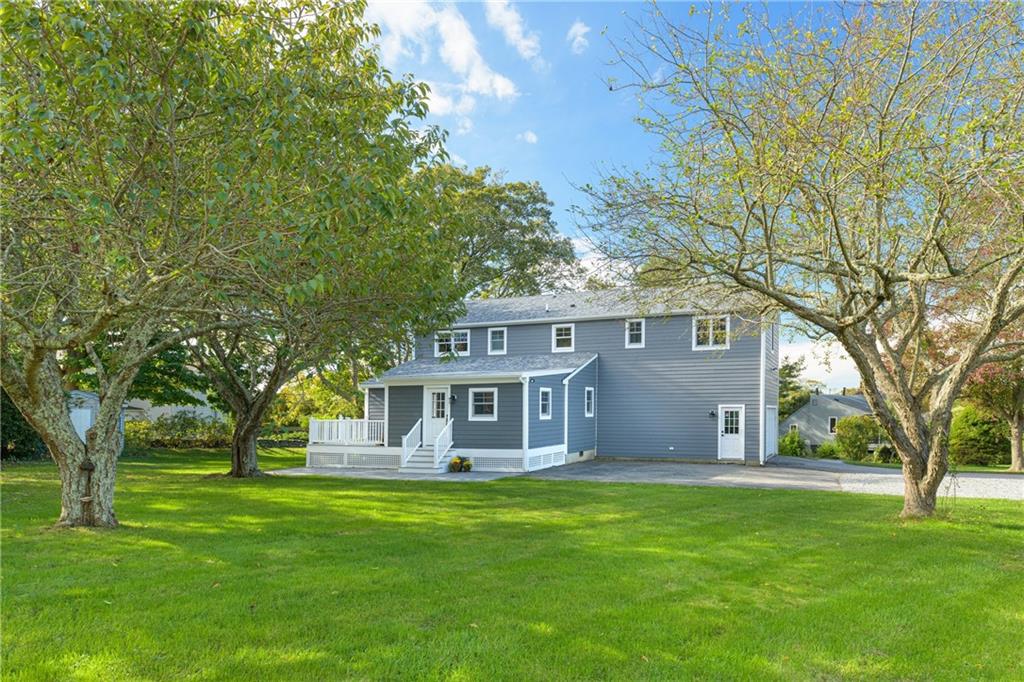 138 Oliphant Lane, Middletown