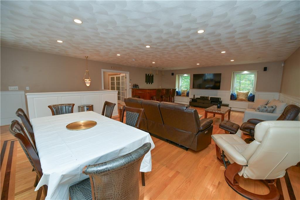 205 Beechwood Drive, Cranston