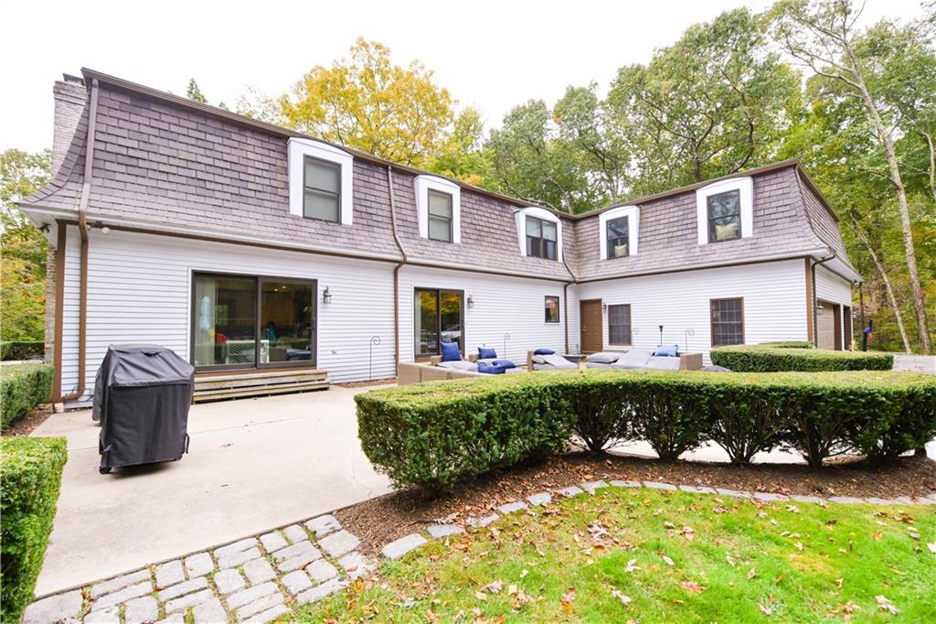 205 Beechwood Drive, Cranston