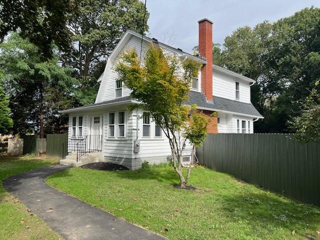 122 Carolyn Street, Warwick