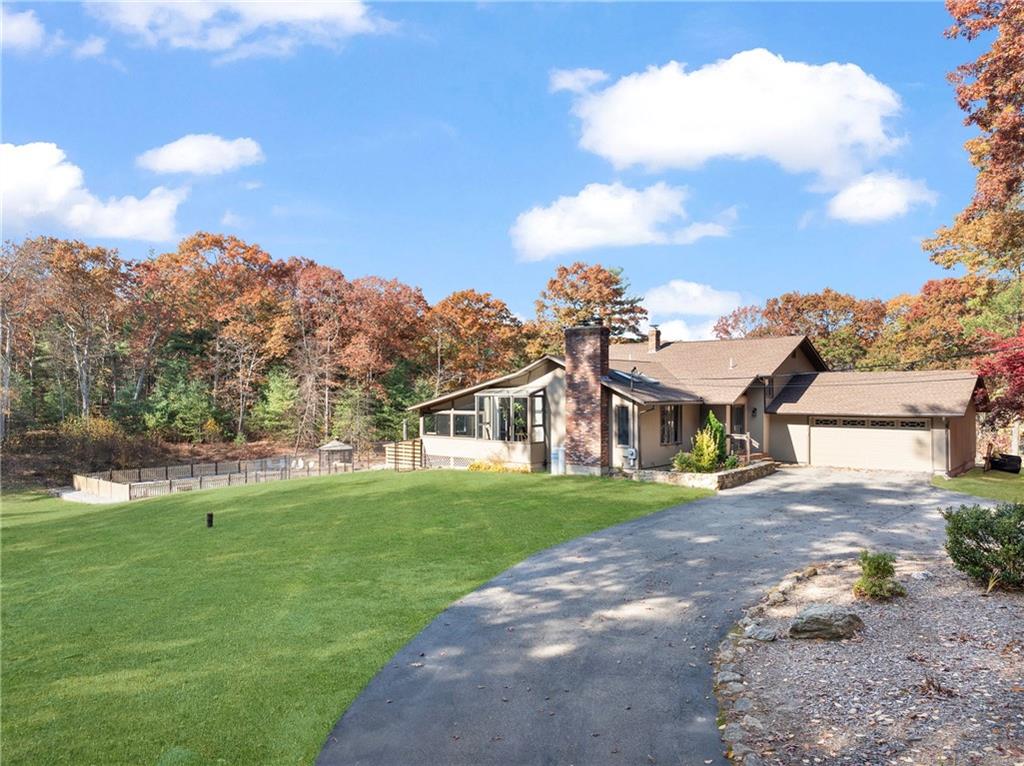 16 Old Quarry Road, Glocester