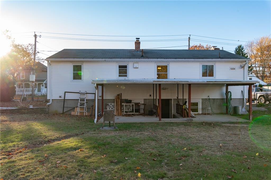 530 Oakland Beach Avenue, Warwick