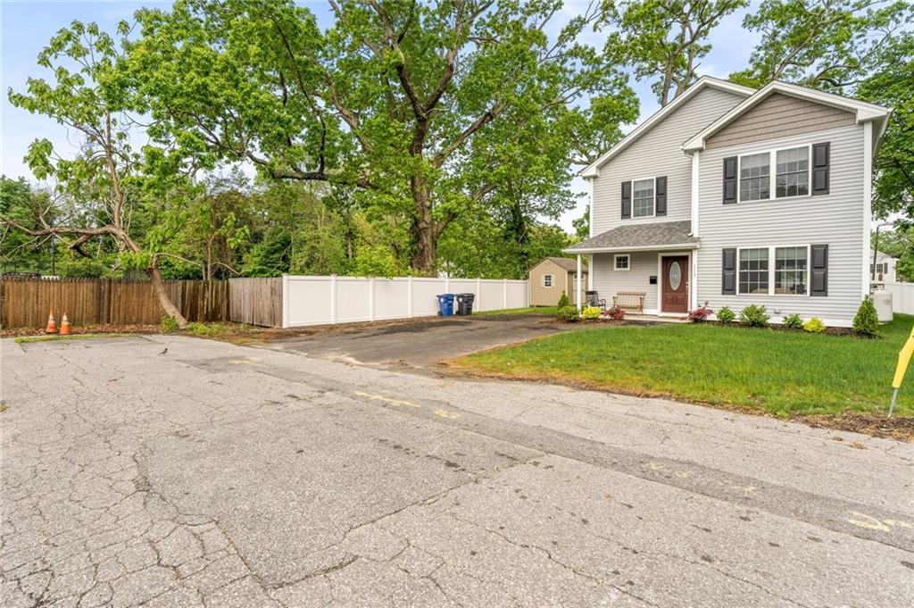 113 Van Zandt Avenue, Warwick