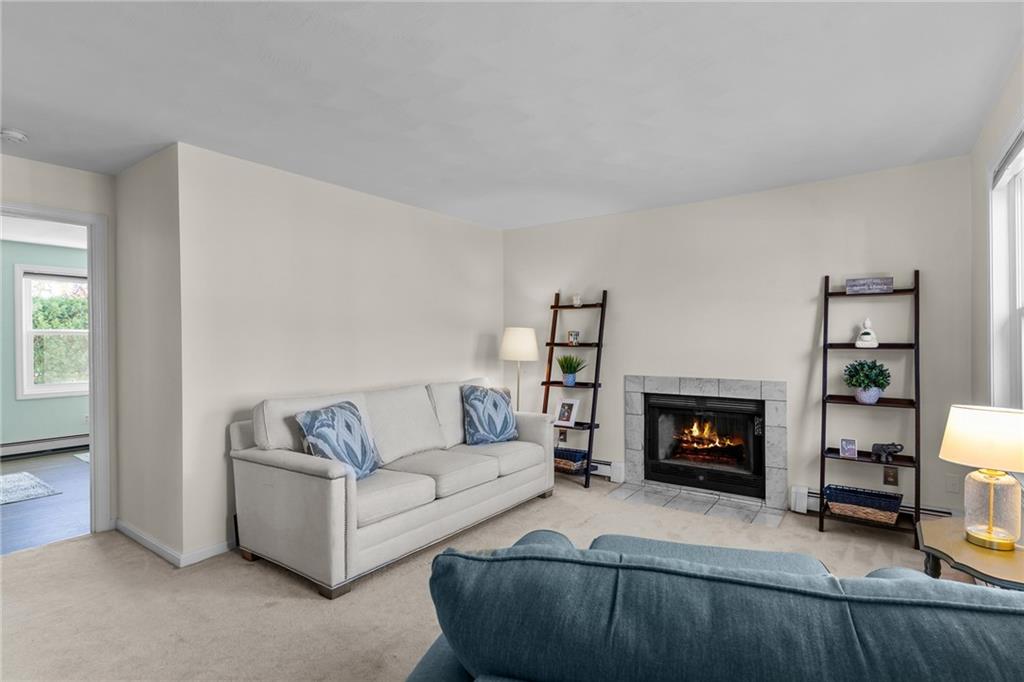 1 Willow Glen Circle, Unit#82, Warwick