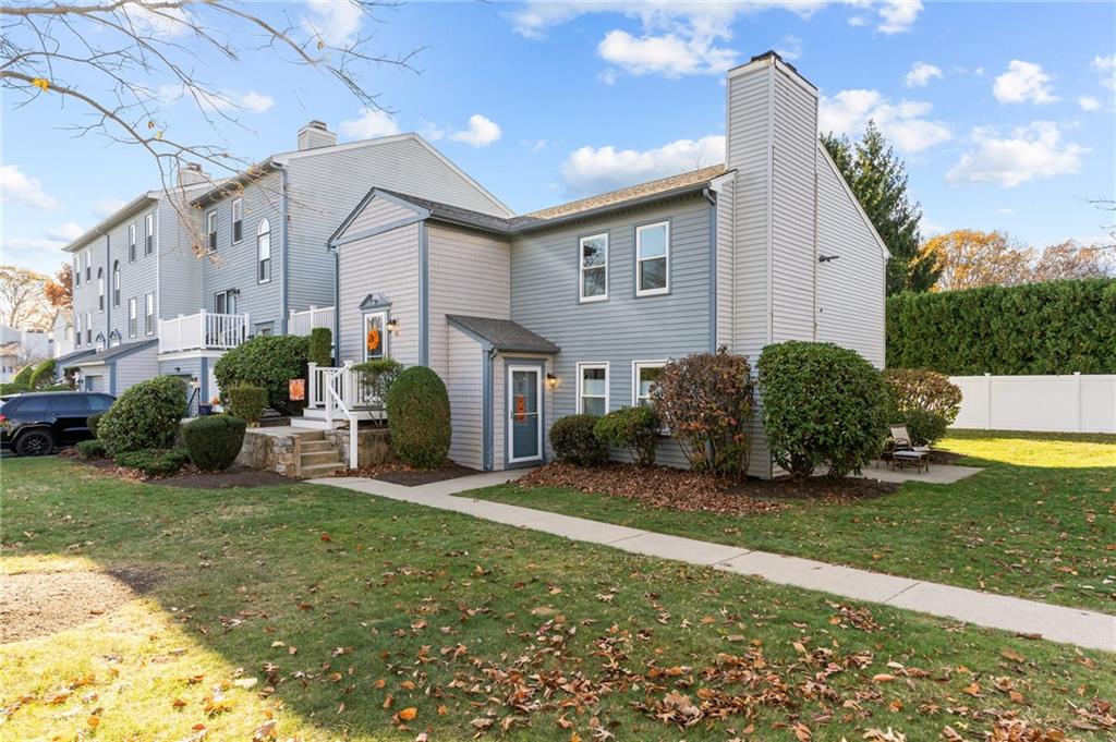 1 Willow Glen Circle, Unit#82, Warwick