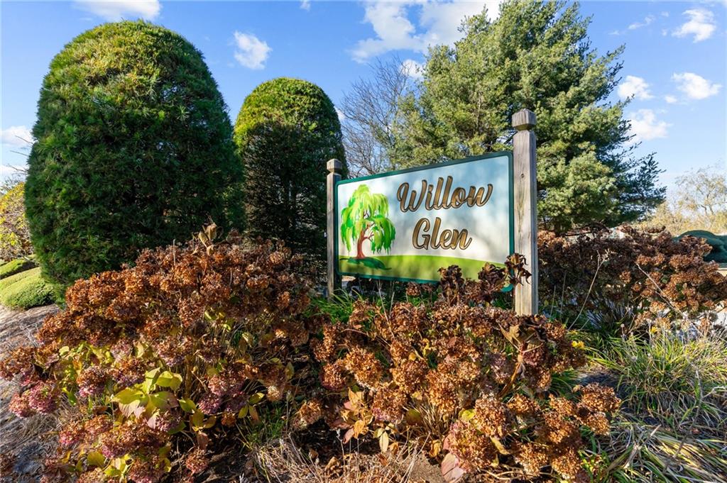 1 Willow Glen Circle, Unit#82, Warwick