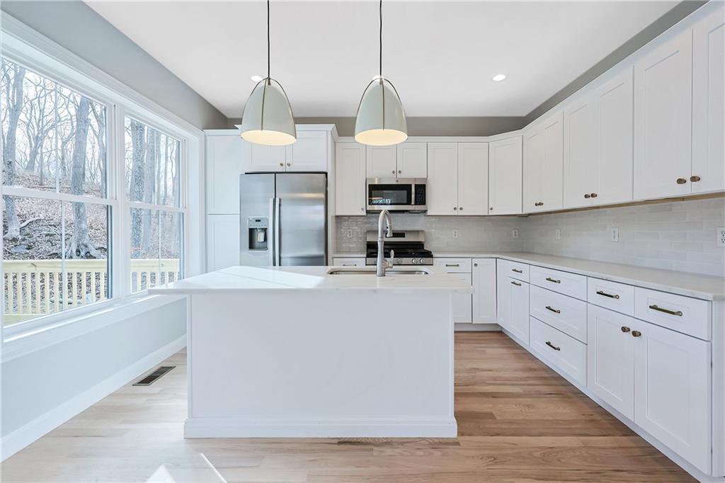 780 Tower Hill Road, North Kingstown