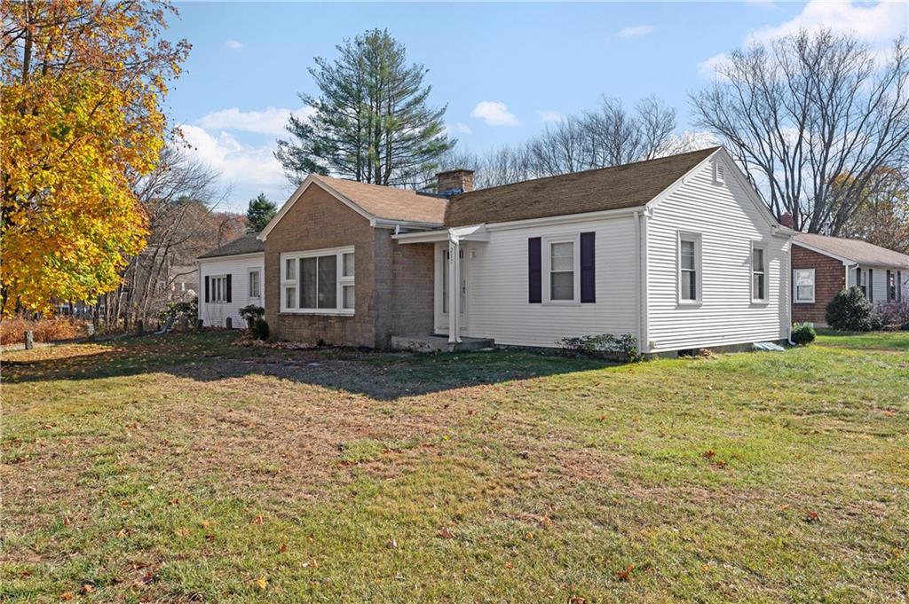 237 Sneech Pond Road, Cumberland