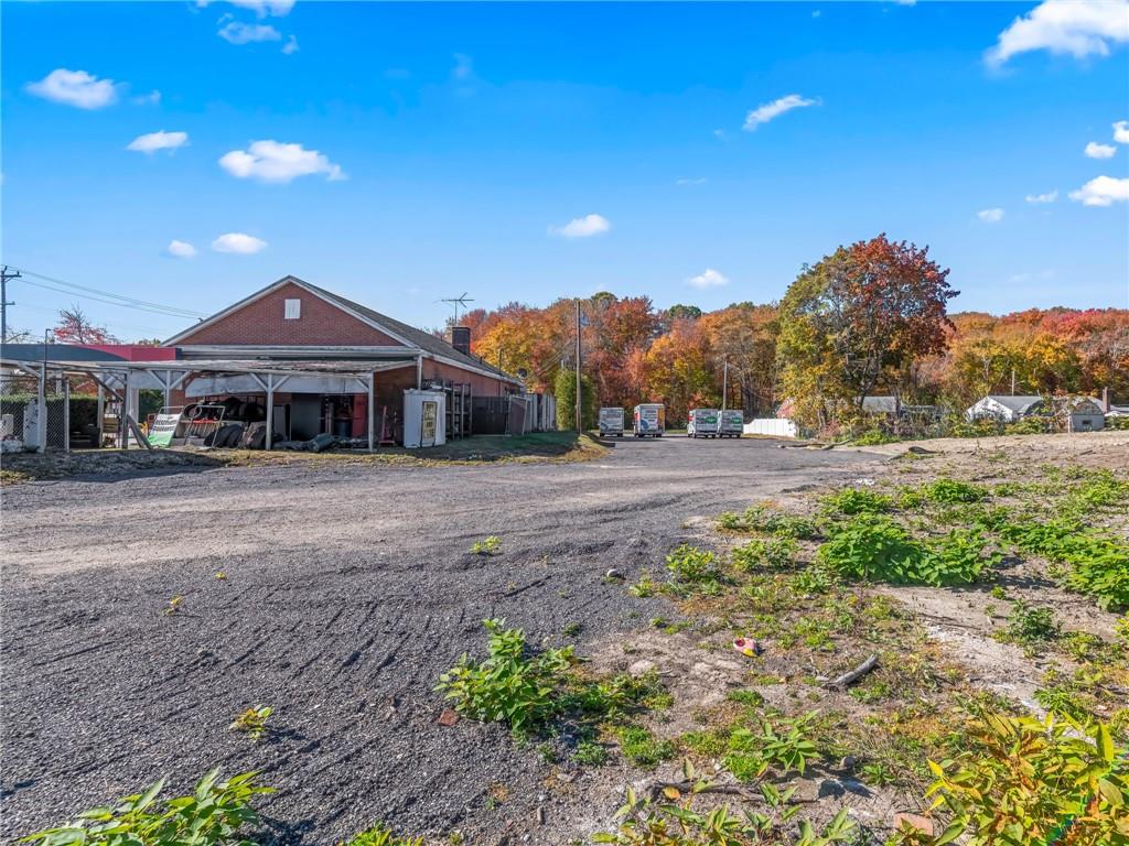 128 Cowesett Avenue, West Warwick