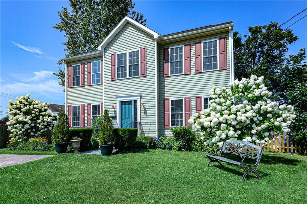 48 Dexter Court, Middletown