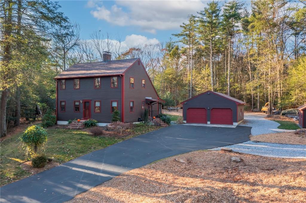 536 Douglas Hook Road, Glocester