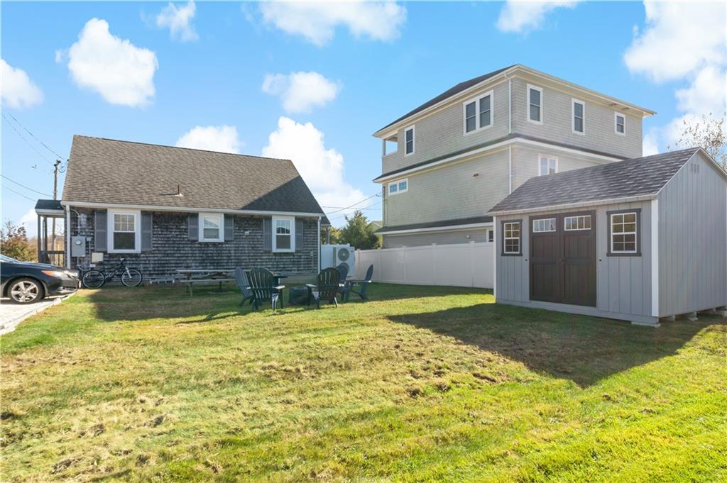 25 Green Meadow Drive, Narragansett