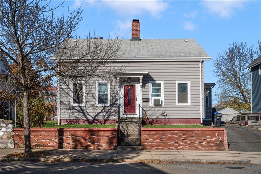 33 Harrison Street, Pawtucket