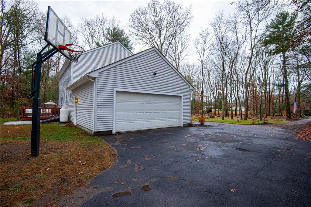 108 Skunk Hill Road, Hopkinton