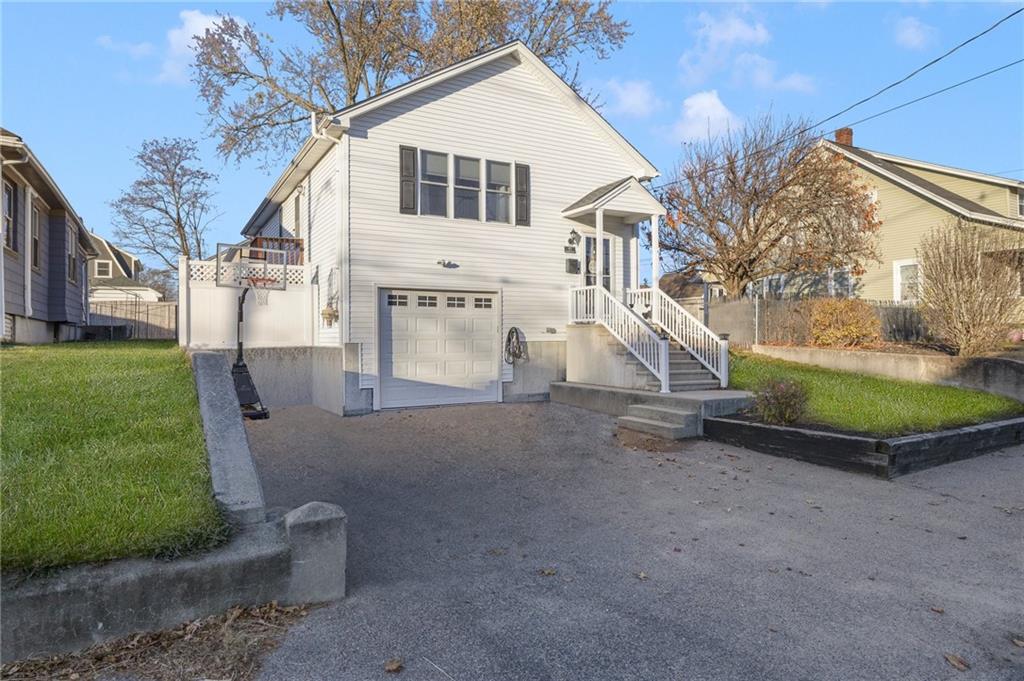 97 Chestnut Avenue, Cranston