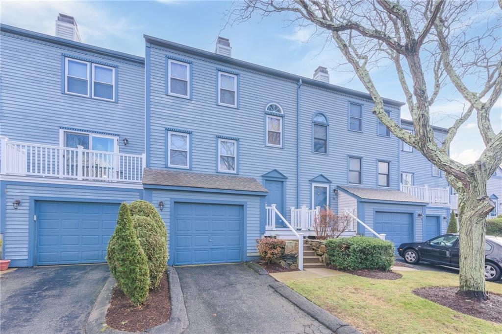 1 Willow Glen Circle, Unit#95, Warwick