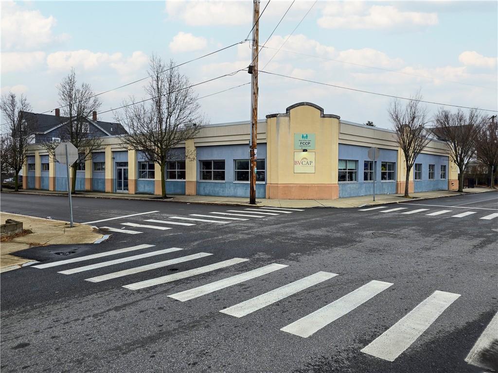 210 West Avenue, Pawtucket