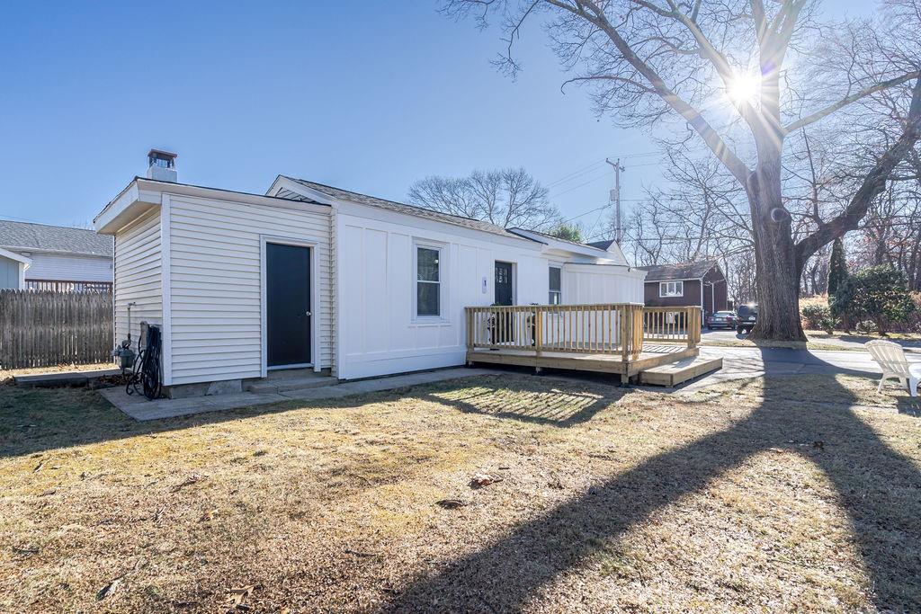 1 Ipswich Street, Johnston
