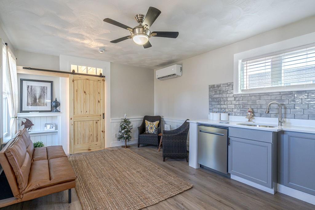1 Ipswich Street, Johnston