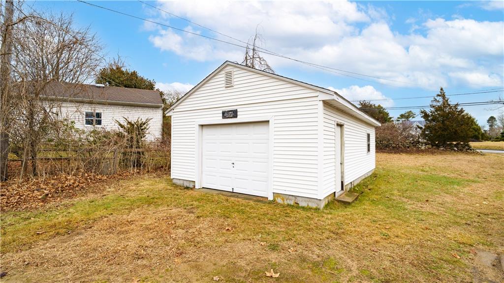 83 Gooseberry Road, South Kingstown