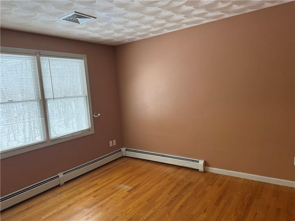 106 Derbyshire Drive, Cranston