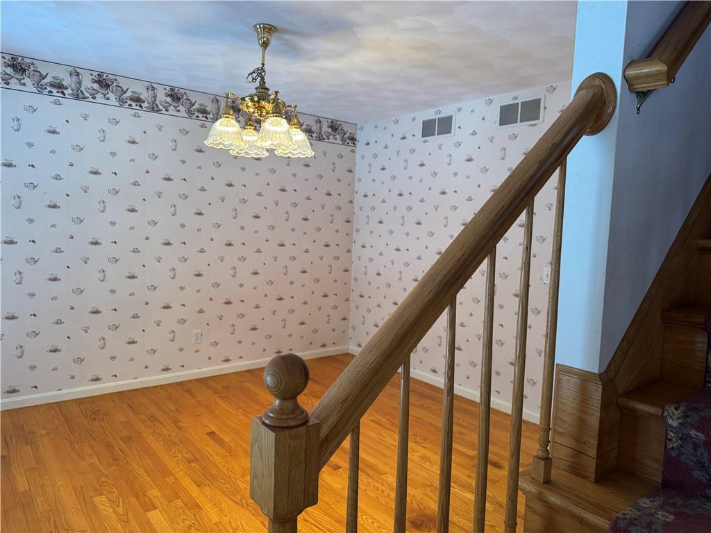 106 Derbyshire Drive, Cranston