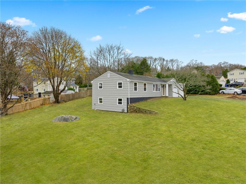 45 Greenbriar Road, West Warwick