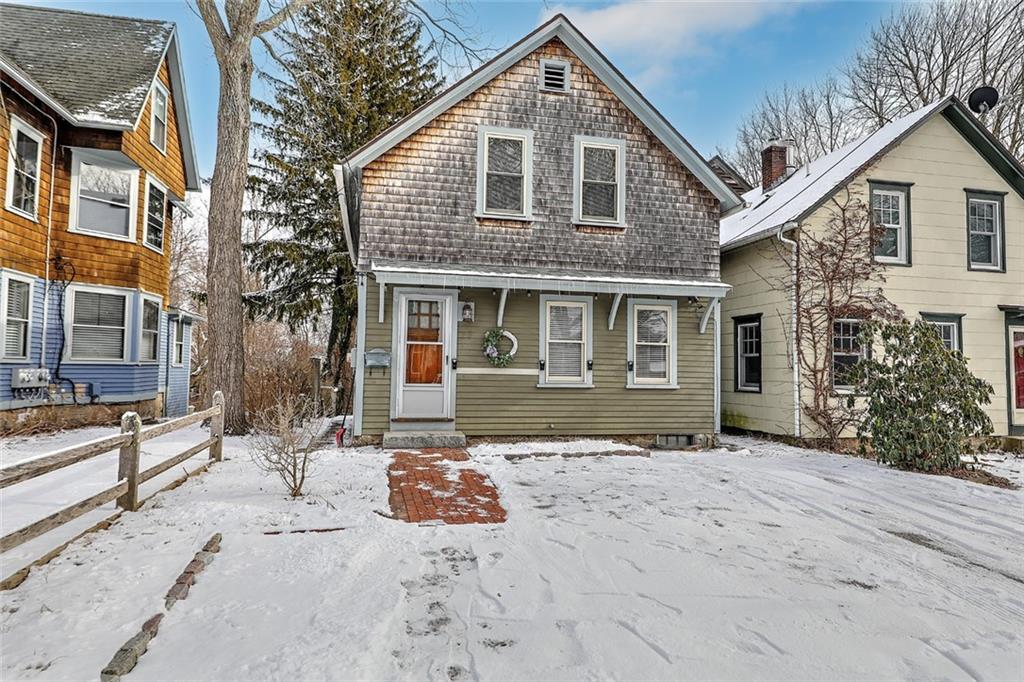 23 Cleveland Street, South Kingstown