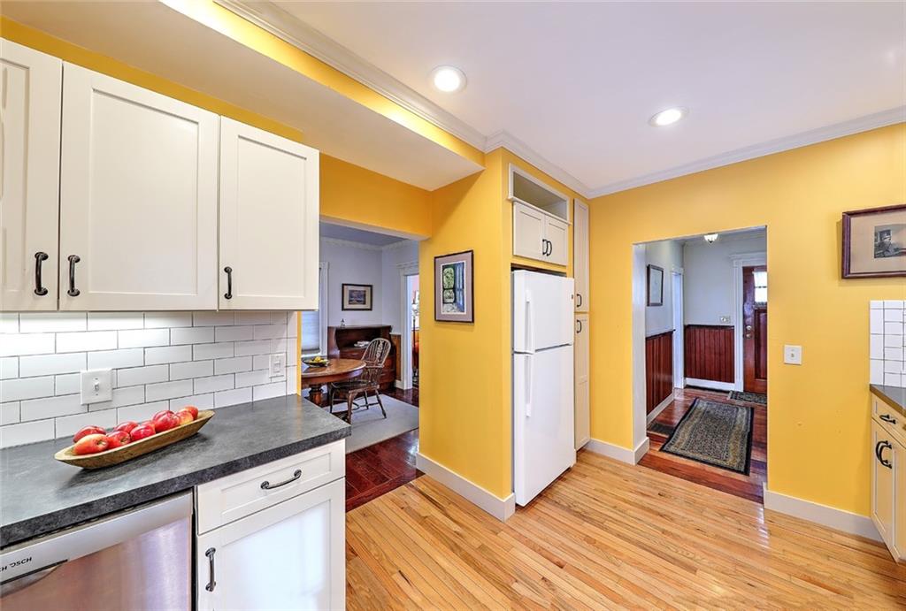 23 Cleveland Street, South Kingstown