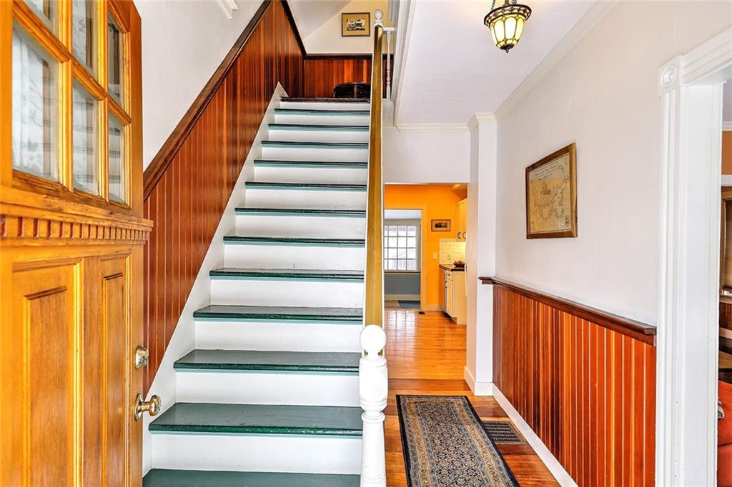 23 Cleveland Street, South Kingstown
