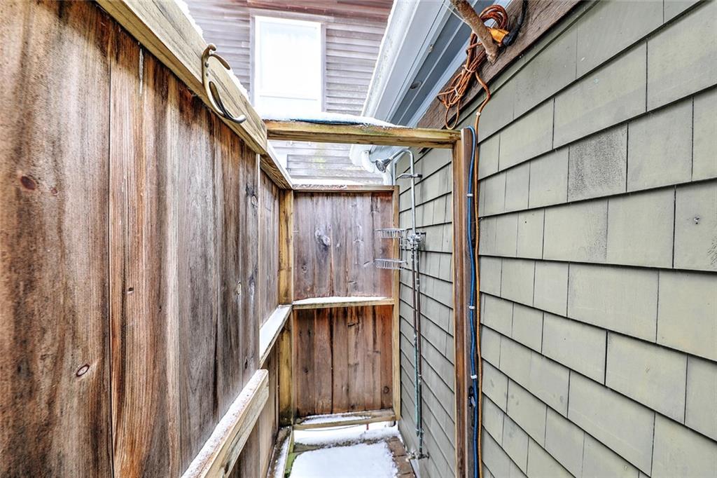 23 Cleveland Street, South Kingstown