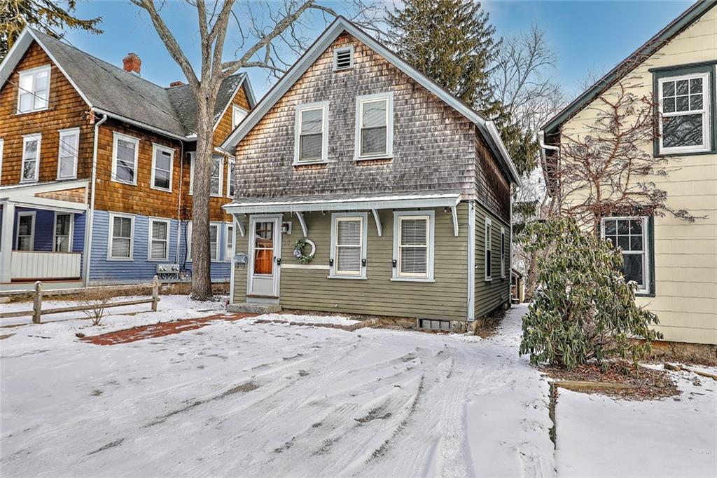 23 Cleveland Street, South Kingstown