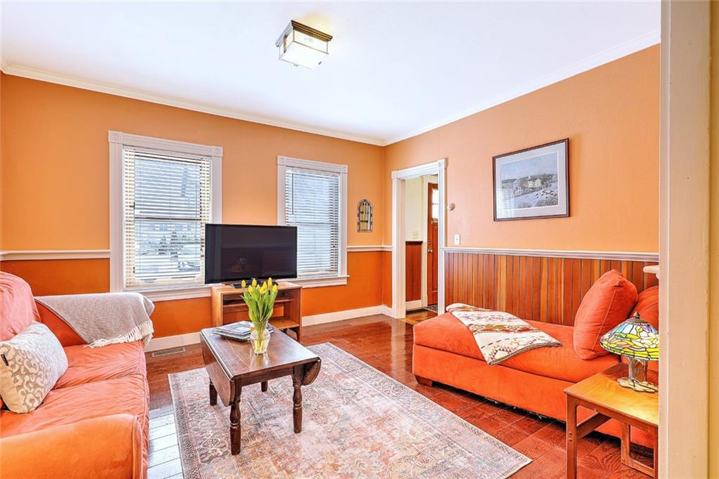 23 Cleveland Street, South Kingstown