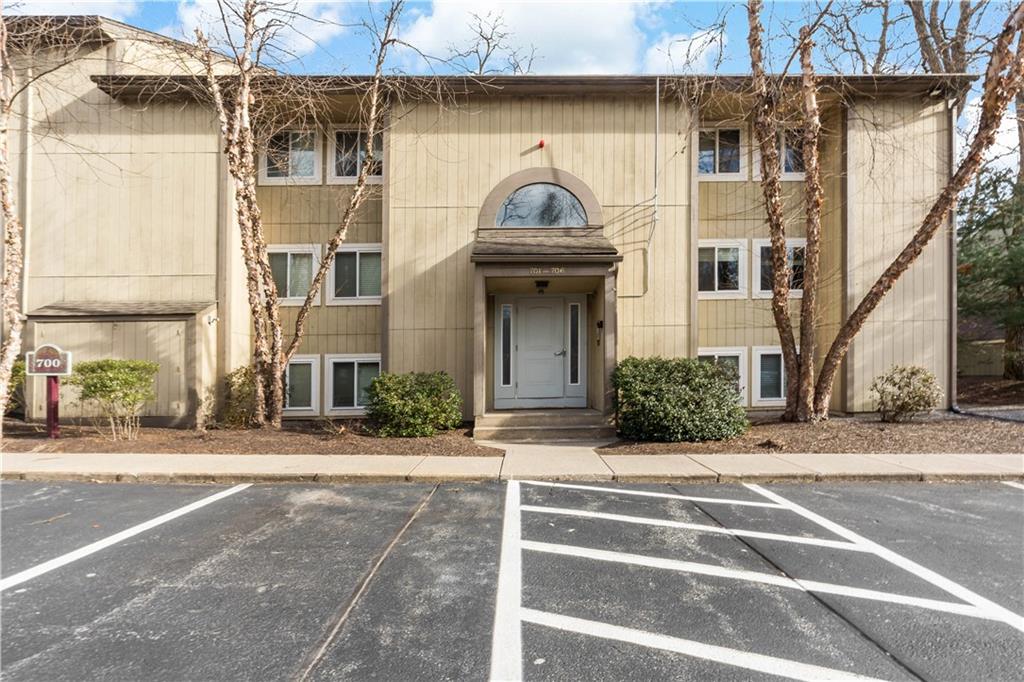 400 New River Road, Unit#703, Lincoln