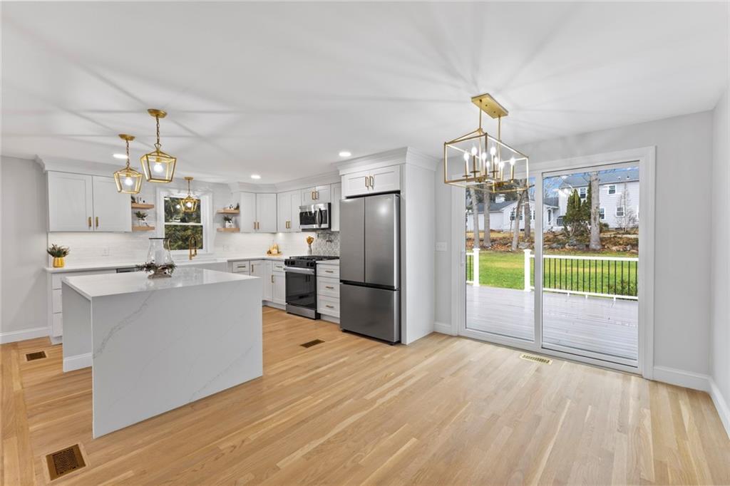 190 South Cobble Hill Road, Warwick