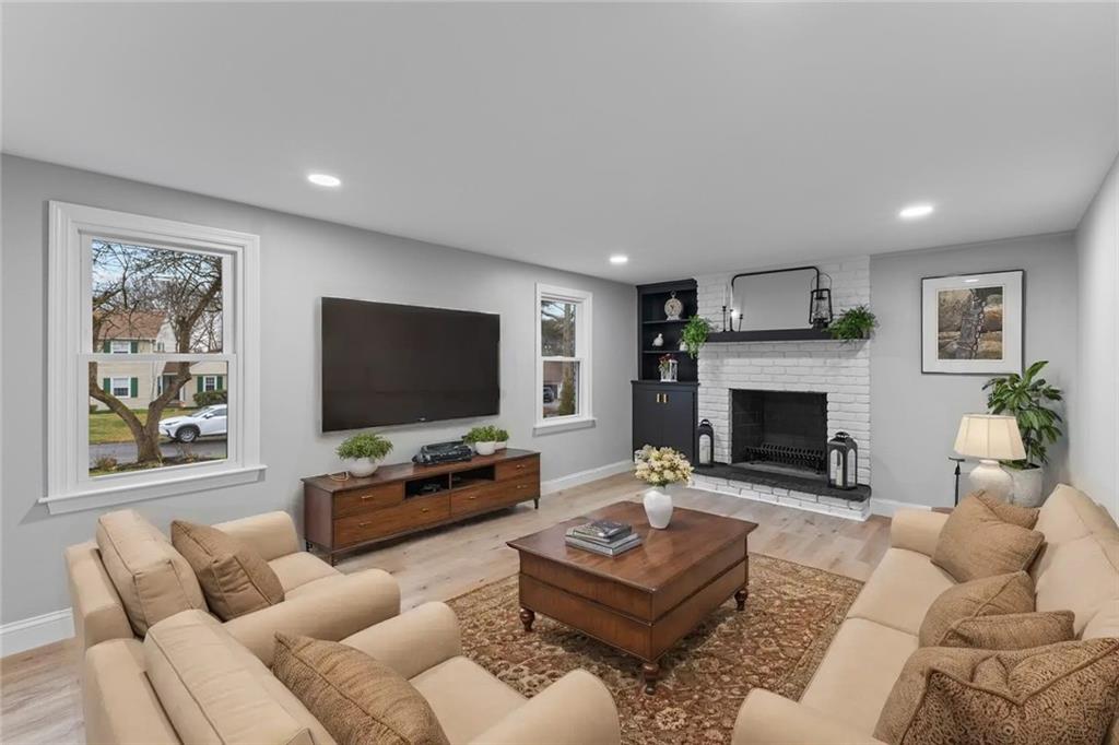 190 South Cobble Hill Road, Warwick