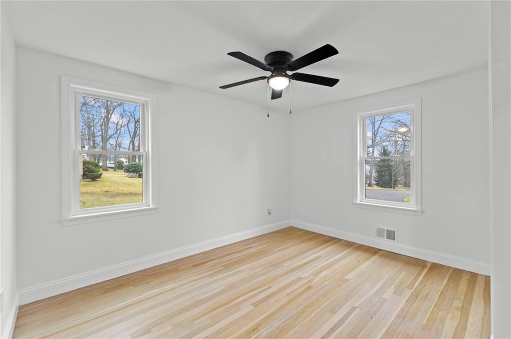 190 South Cobble Hill Road, Warwick