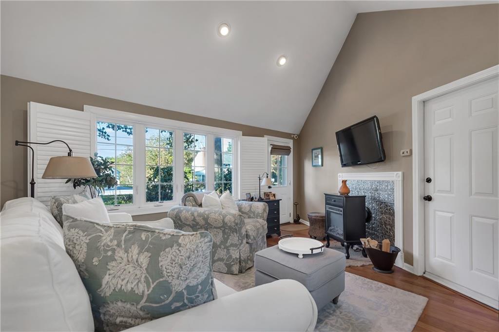 8 Newell Drive, Cumberland