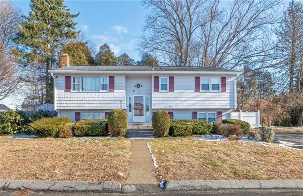 24 Calumet Avenue, Johnston