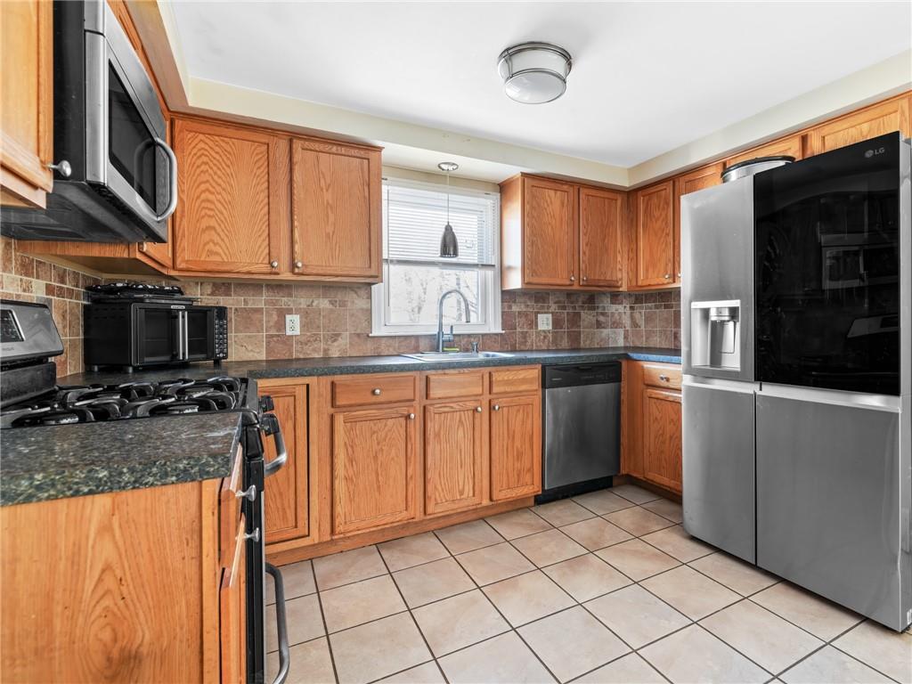 24 Calumet Avenue, Johnston