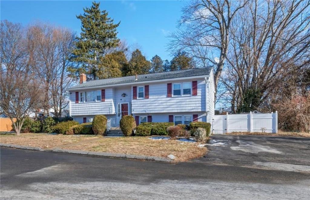 24 Calumet Avenue, Johnston