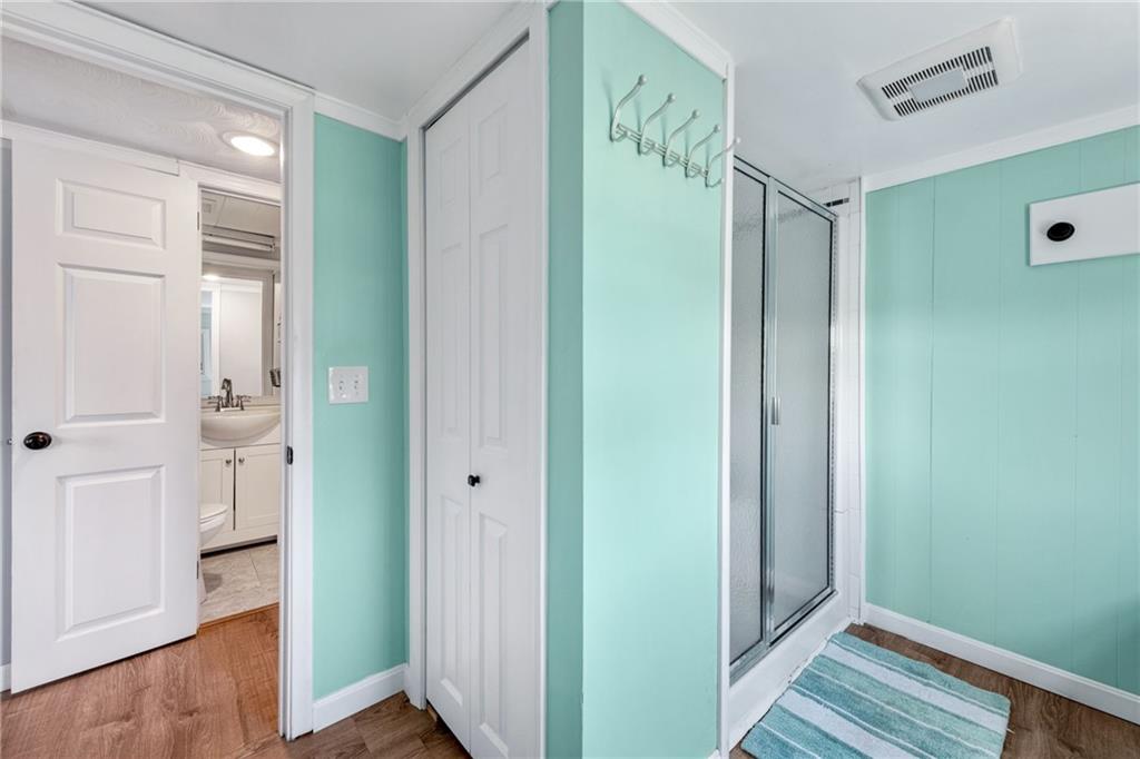 27 Holden Road, South Kingstown