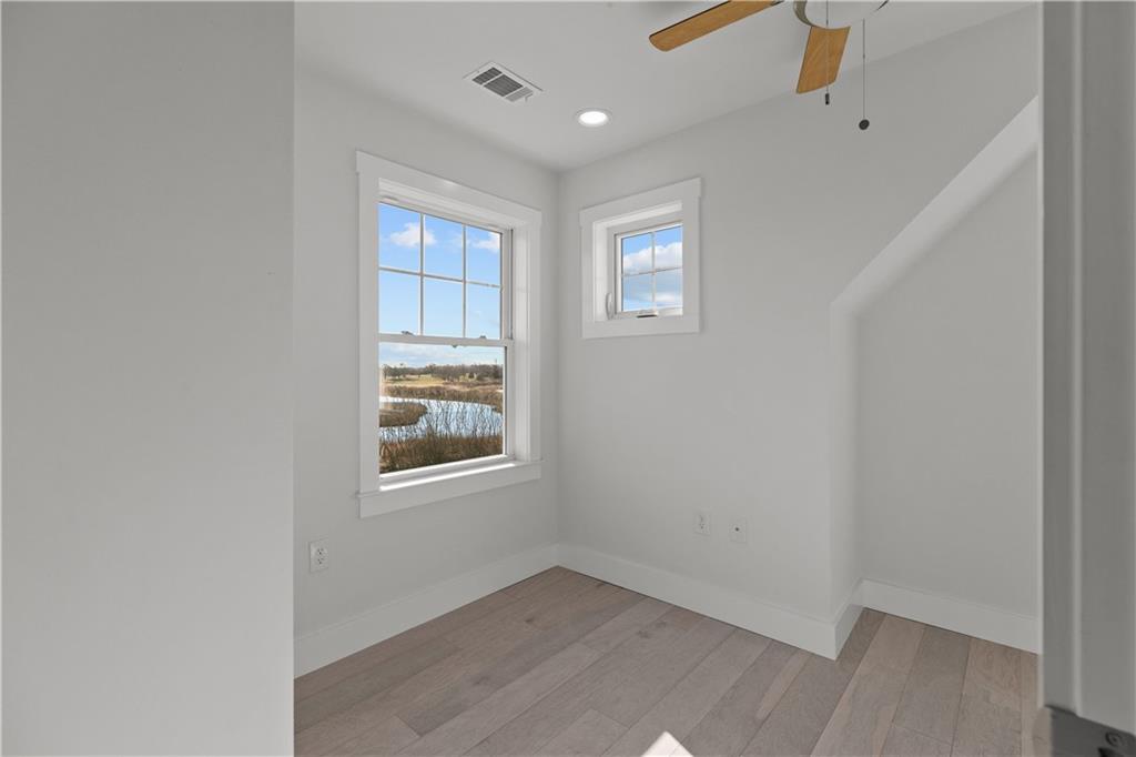 268 Common Fence Boulevard, Portsmouth