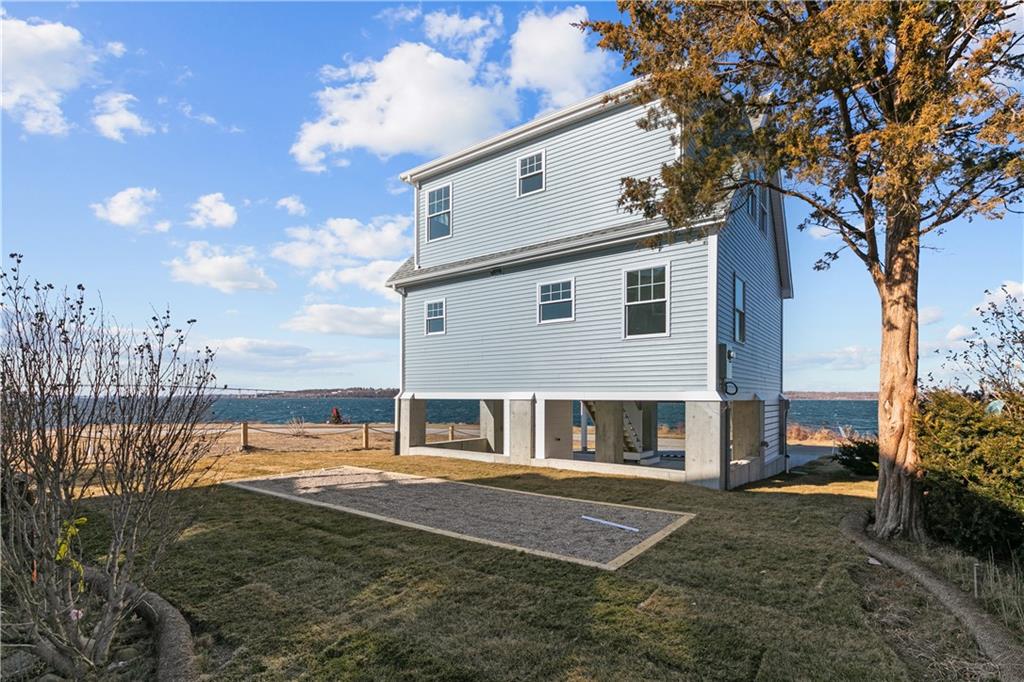 268 Common Fence Boulevard, Portsmouth